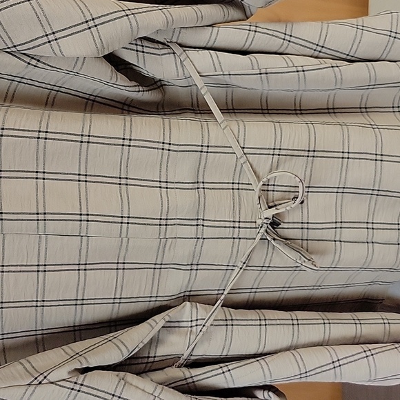 Women's Cardigan - Picture 3 of 6